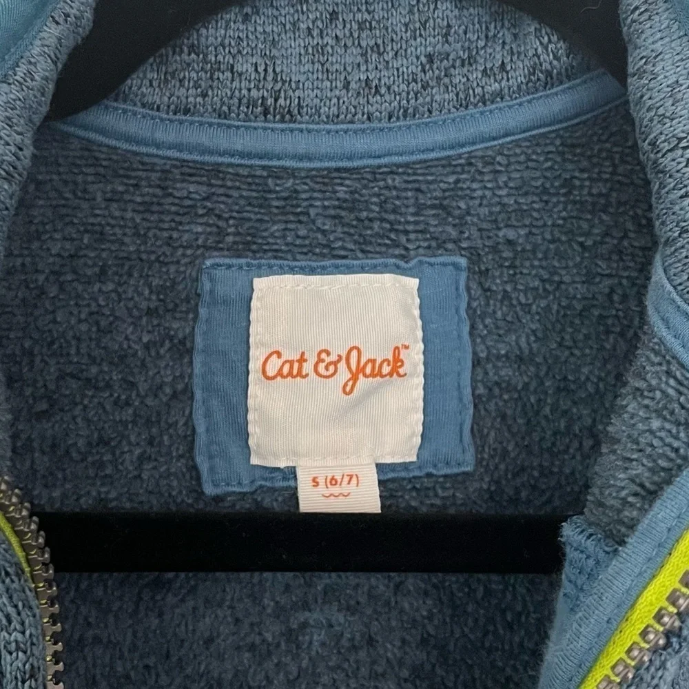 Blue, Grey, and Green Kids Cat & Jack Front Full Zip Vest Size S (6-7)